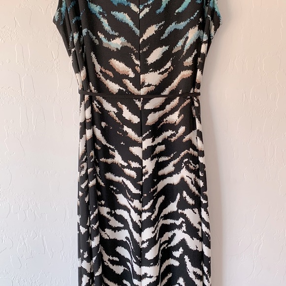 🔥Studio One Animal Print Maxi Dress Medium - Picture 7 of 11